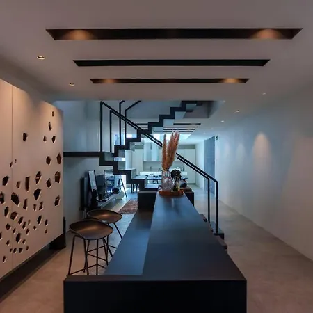 Georgetown Minimalist Elegance 4Br 8Pax别墅